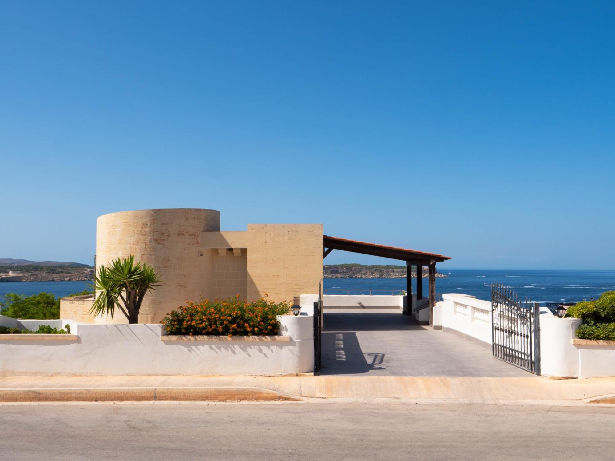 Villa Palma - Sunset Sea Views With Pool, Jacuzzi, Sauna And Games Room Mellieha Ngoại thất bức ảnh